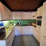 بيت شباب بيت شباب داون تاون *