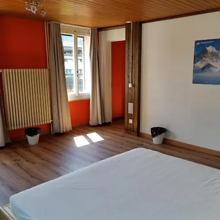 Hostel Downtown Ιντερλάκεν