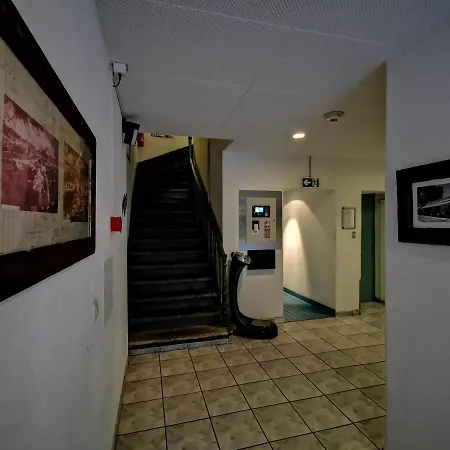 Downtown Hostel Ιντερλάκεν